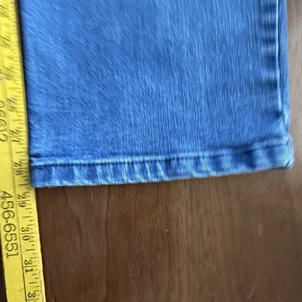 Gloria Vanderbilt Amanda Jeans Women's 16W Denim Stretch 2 Pairs - Picture 12 of 12